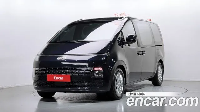 Hyundai Staria