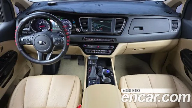Kia Carnival — интерьер