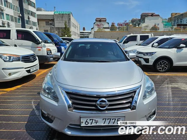 Nissan Altima