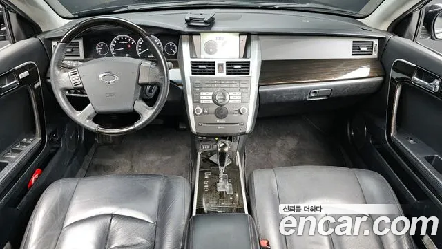 Renault Korea SM7 — интерьер