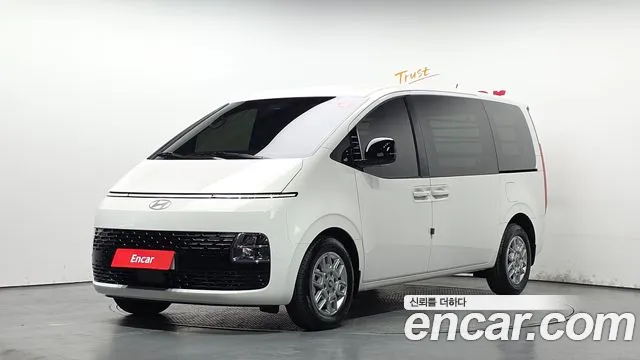 Hyundai Staria