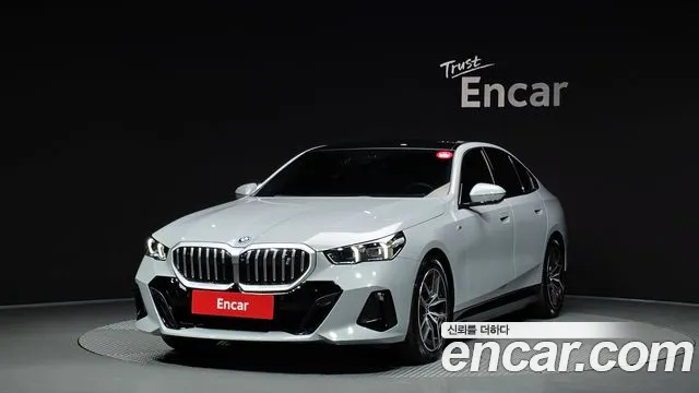 BMW i5