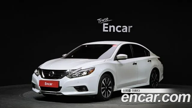 Nissan Altima