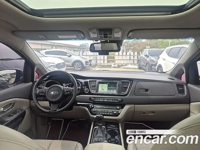 Kia Carnival — интерьер