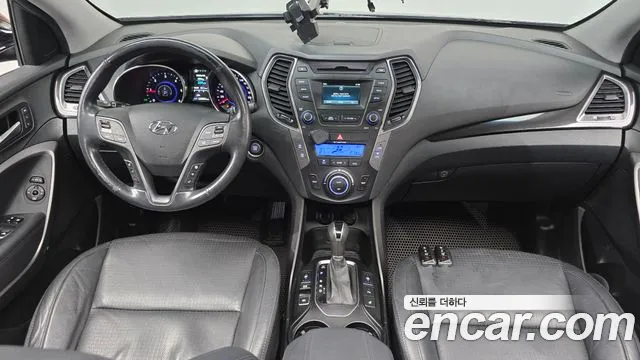 Hyundai Santa Fe — интерьер