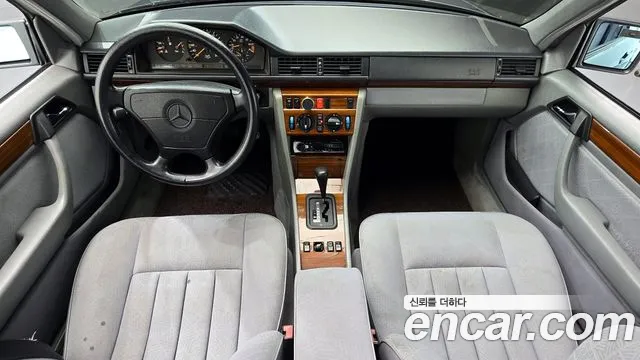 Mercedes-Benz E-класс — интерьер