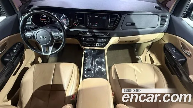 Kia Carnival — интерьер