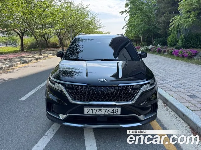 Kia Carnival — экстерьер
