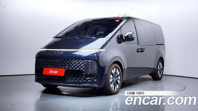 Hyundai Staria