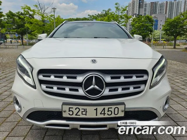 Mercedes-Benz GLA-класс