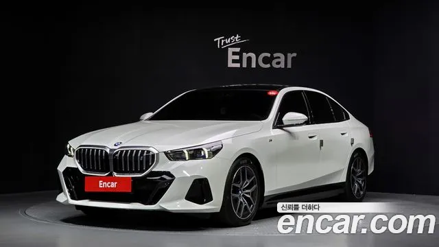 BMW i5