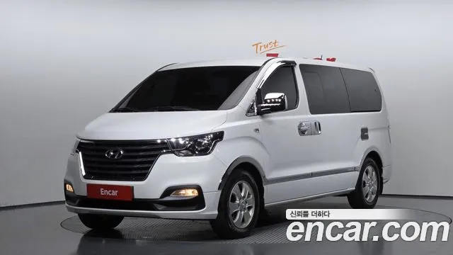 Hyundai Starex