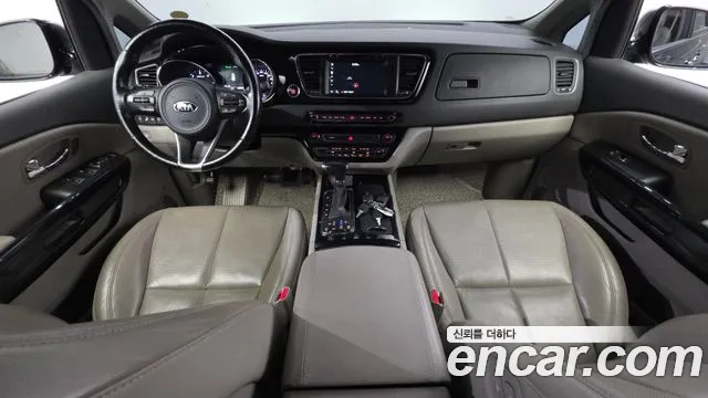 Kia Carnival — интерьер