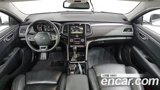 Renault Korea SM6 — интерьер