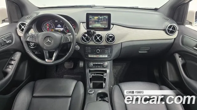 Mercedes-Benz B-класс — интерьер