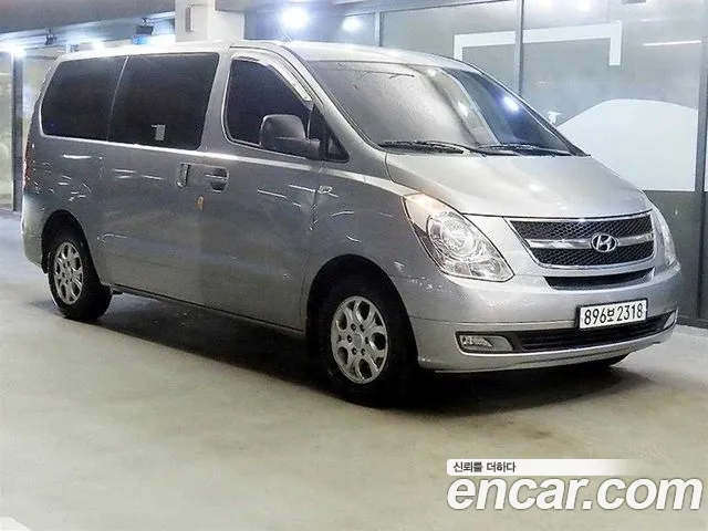 Hyundai Starex