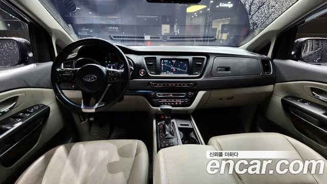 Kia Carnival — интерьер