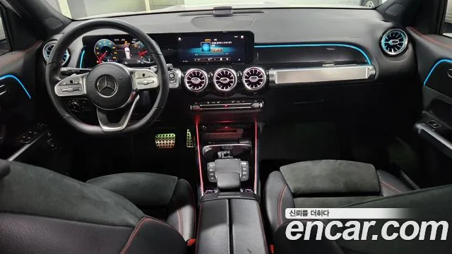 Mercedes-Benz GLB-класс — интерьер