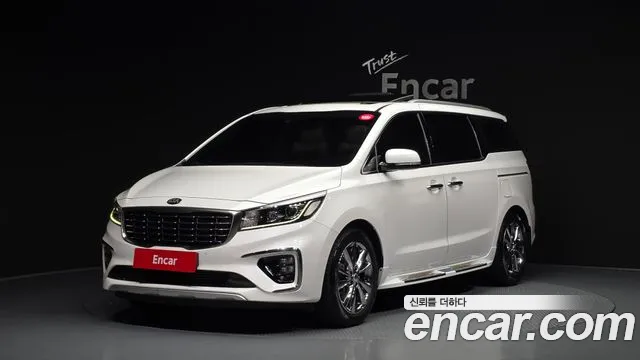 Kia Carnival — экстерьер