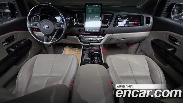 Kia Carnival — интерьер