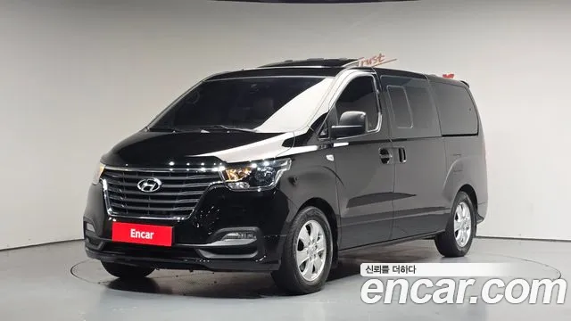 Hyundai Starex