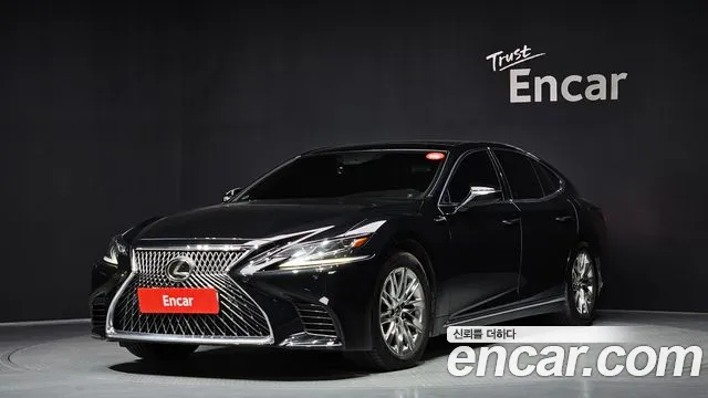 Lexus LS