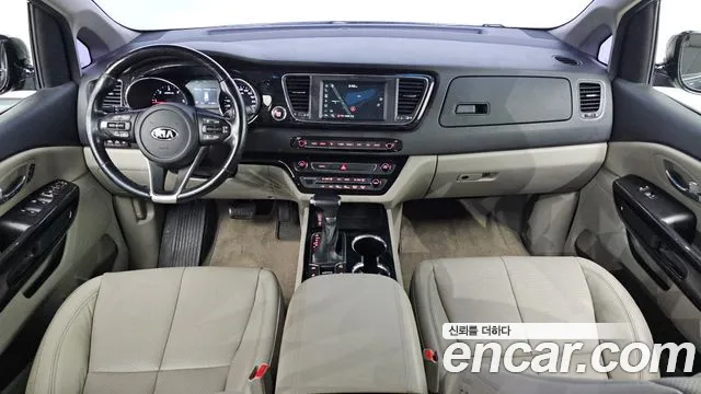 Kia Carnival — интерьер