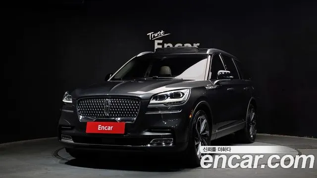 Lincoln Aviator