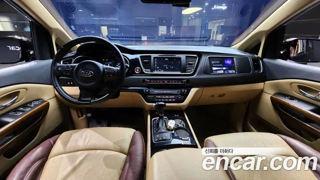 Kia Carnival — интерьер