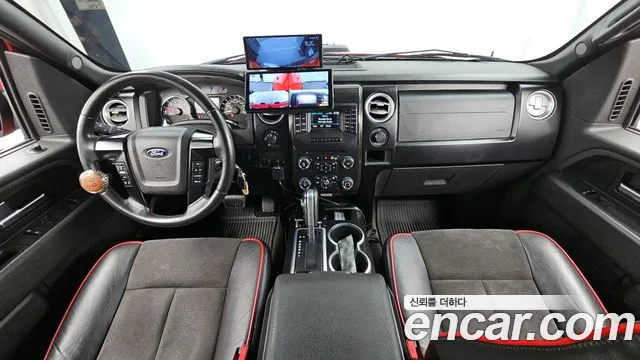 Ford F-150 — интерьер