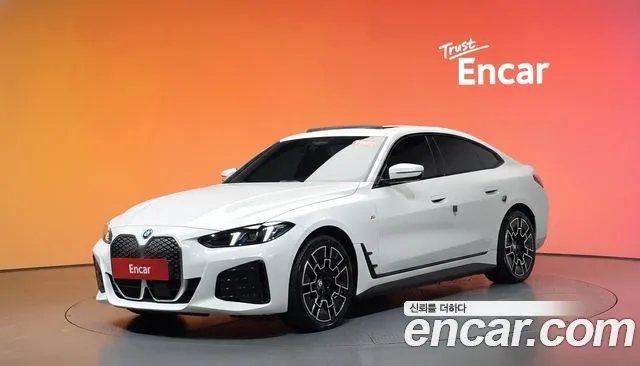 BMW i4