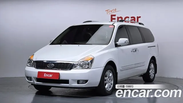 Kia Carnival — экстерьер