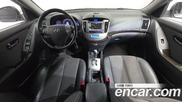 Hyundai Elantra — интерьер