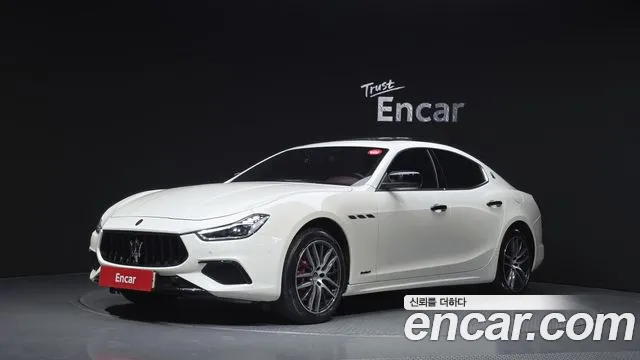 Maserati Ghibli