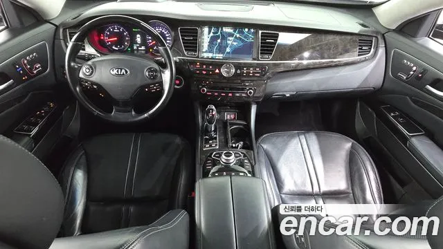 Kia K9 — интерьер