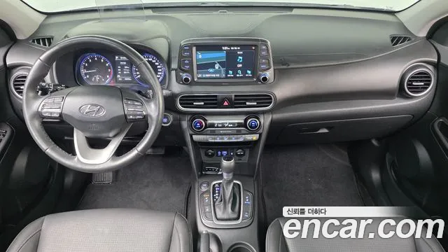 Hyundai Kona — интерьер