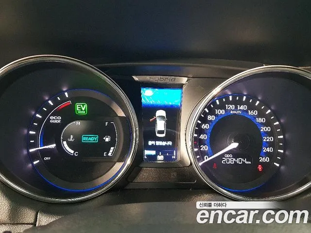 Hyundai Sonata — интерьер