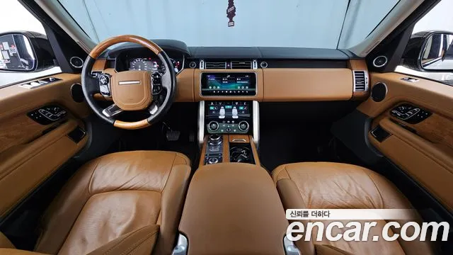 Land Rover Range Rover — интерьер