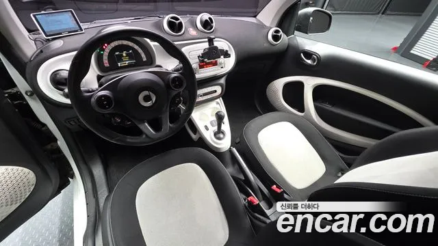 Smart ForTwo — интерьер
