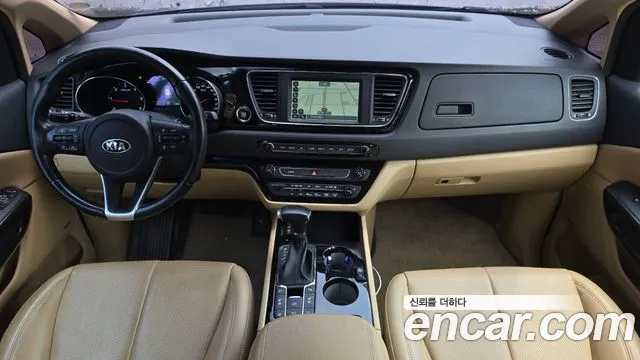 Kia Carnival — интерьер