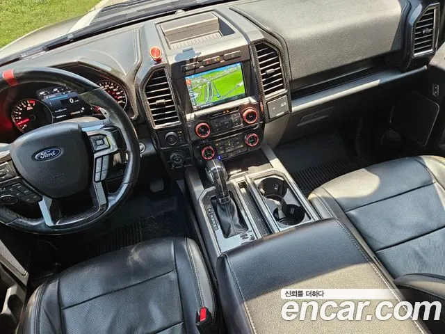 Ford F-150 — интерьер