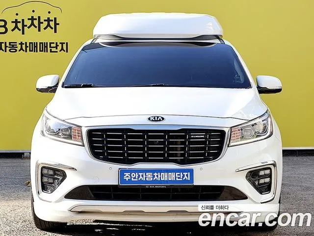Kia Carnival — экстерьер