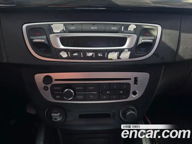 Renault Korea SM3 — интерьер