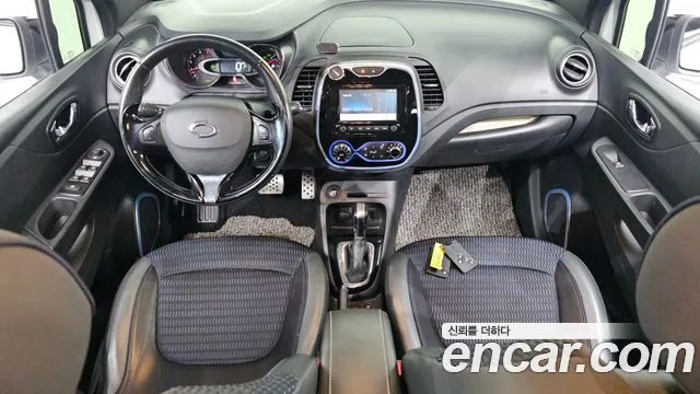 Renault Korea QM3 — интерьер