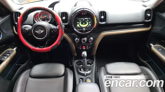 MINI Countryman — интерьер