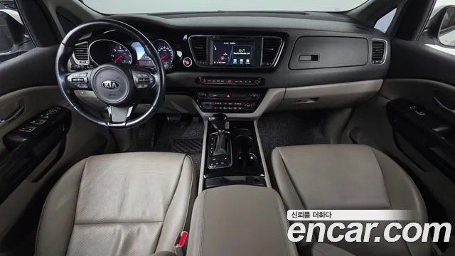Kia Carnival — интерьер