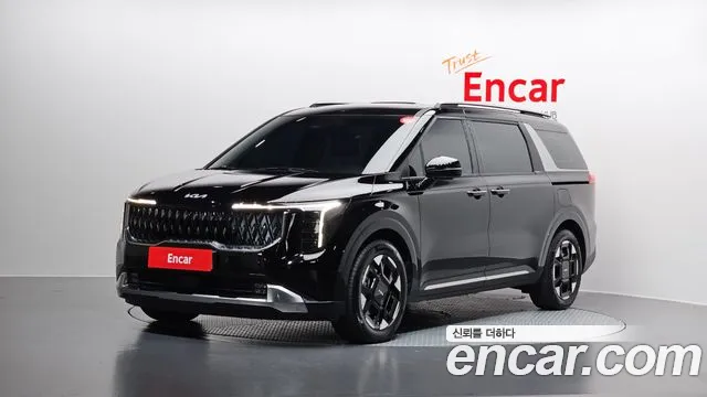 Kia Carnival — экстерьер