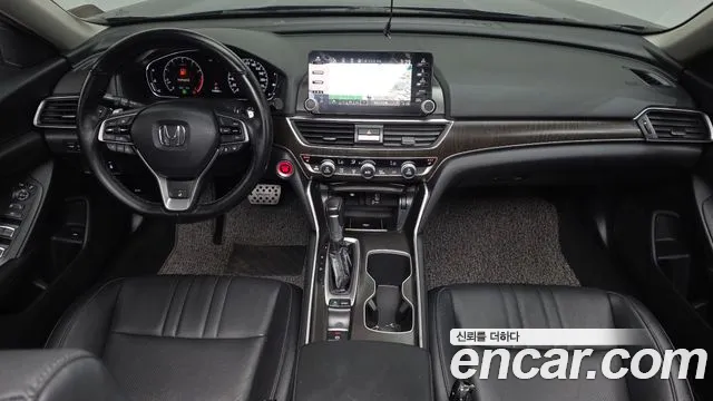 Honda Accord — интерьер