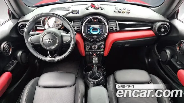 MINI Cooper — интерьер