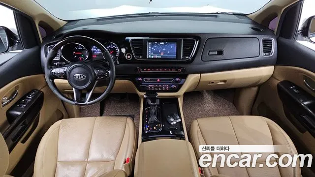 Kia Carnival — интерьер
